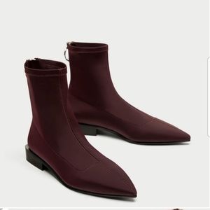 ZARA Pointy Toe Flat Ankle Bootie